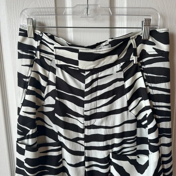 Zara zebra print pants - Picture 3 of 4